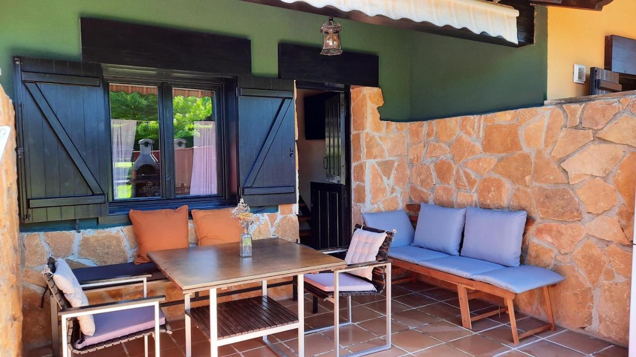 Apartamentos Rurales "La Escapada" บีญาวิซิโอซา ภายนอก รูปภาพ