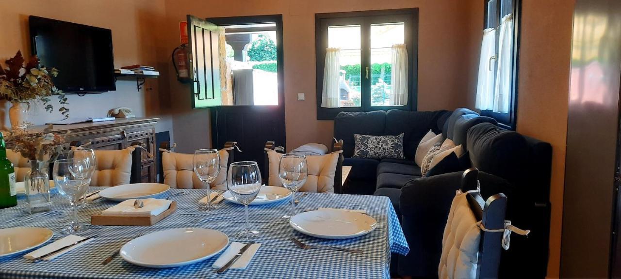 Apartamentos Rurales "La Escapada" บีญาวิซิโอซา ภายนอก รูปภาพ
